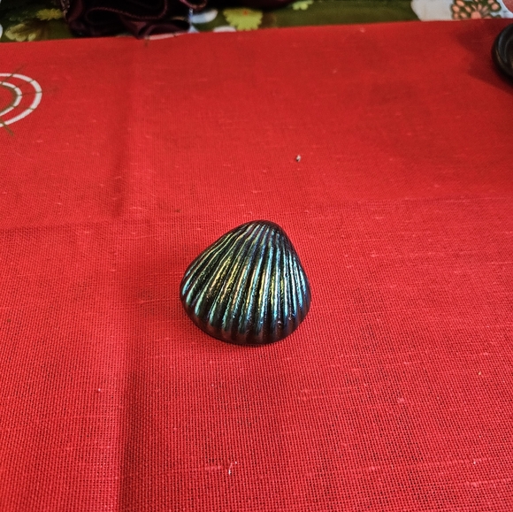 Iridescent Glass Seashell - Picture 2 of 4